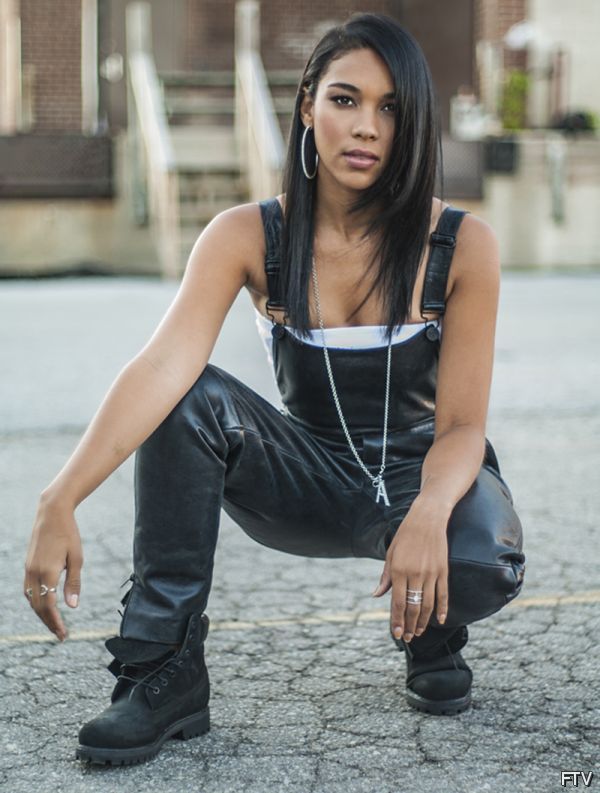 wpid-90s-Hip-Hop-Fashion-Aaliyah-video-1